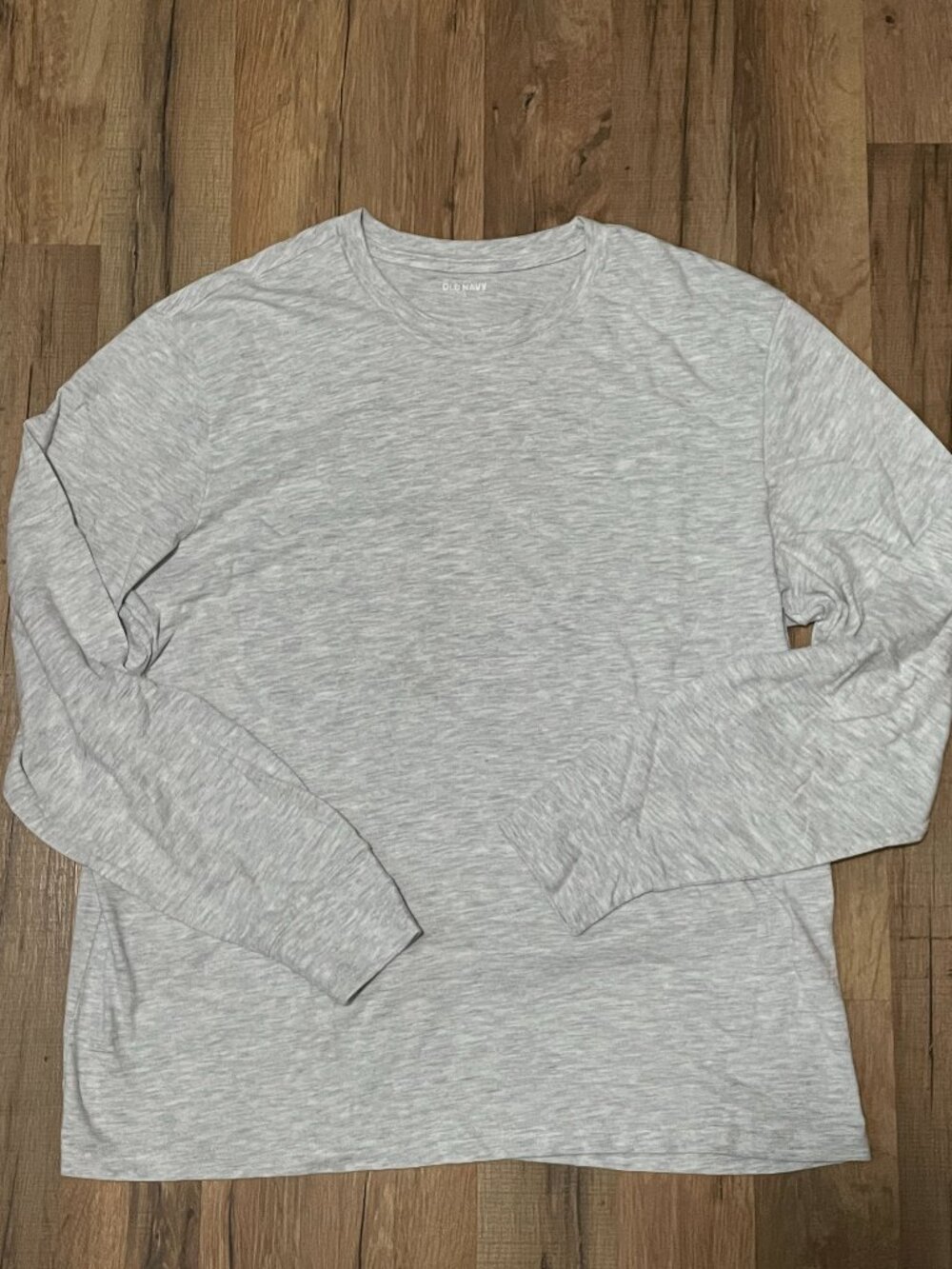 Old Navy men’s Heather Gray Long Sleeve Tee, size L